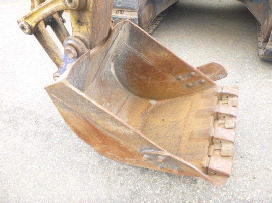 รถแบคโฮเก่าญี่ปุ่นแท้ KOMATSU PC120-6 แทรค 70 ซม.