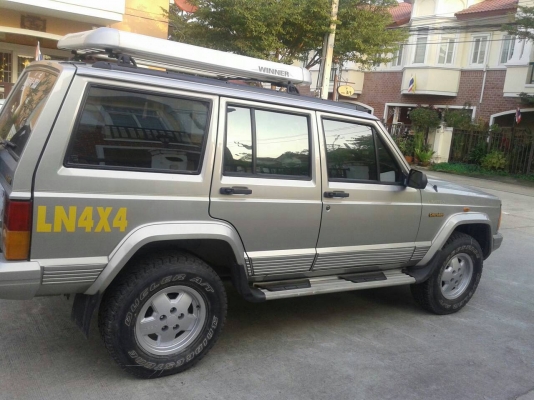 ขาย Jeep 4.2L (เจ้าของขายเอง)