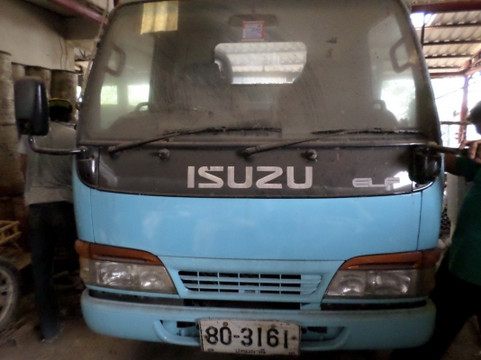 รถ 6 ล้อ  ISUZU
