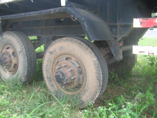 ขายหางเรียบ  2 เพลา ยาว  9 เมตร ตามสภาพ  160,000  บาท