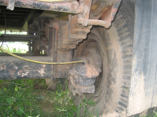 ขายหางเรียบ  2 เพลา ยาว  9 เมตร ตามสภาพ  160,000  บาท