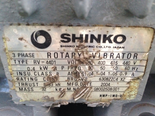 ขายมอเตอร์ สั่น-เขย่า Shinko made in Japan ขนาด 0.5 HP. 380 V สภาพสวย สั่นแรง พร้อมใช้งาน มี 2 ตัวครับ ขายมอเตอร์ สั่น-เขย่า Shinko made in Japan ขนาด 0.5 HP. 380 V สภาพสวย สั่นแรง พร้อมใช้งาน มี 2 ตัวครับ