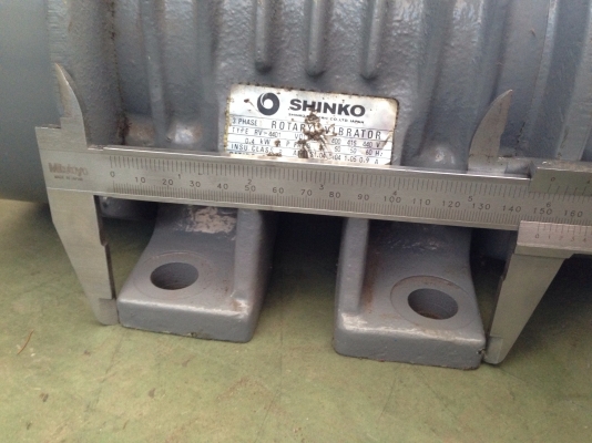 ขายมอเตอร์ สั่น-เขย่า Shinko made in Japan ขนาด 0.5 HP. 380 V สภาพสวย สั่นแรง พร้อมใช้งาน มี 2 ตัวครับ ขายมอเตอร์ สั่น-เขย่า Shinko made in Japan ขนาด 0.5 HP. 380 V สภาพสวย สั่นแรง พร้อมใช้งาน มี 2 ตัวครับ