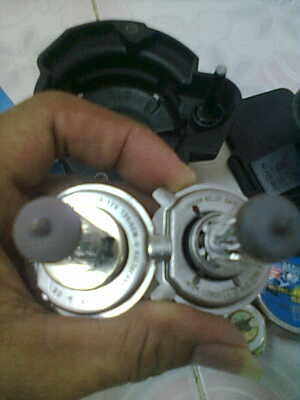 อะไหล่รถหลอดไฟฝาหม้อนั้า