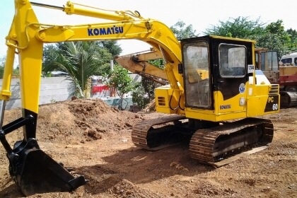 ขายรถขุด  KOMATSU  PC 60-1(10HT) รถเก่านอก แท้ 100\% สภาพดี พร้อมใช้งาน มีเอกสารแจ้งจำหน่าย. (เจ้าของ ขายเอง) ครับ