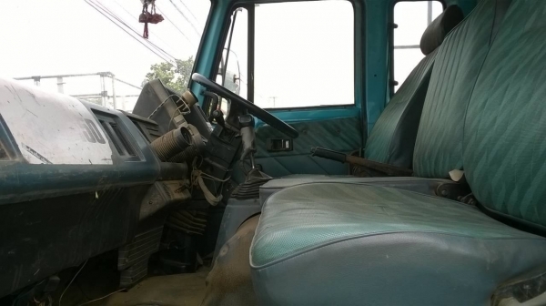 ขาย 10 ล้อดั้ม Rocky 210 FXZ13NFY เครื่อง 6SA1 210 แรงม้า คัสซีสวย เกียร์ Easton เบรคทิฟฟี่ ทะเบียนเต็มพร้อมโอน ราคาต่อรองได้ครับ