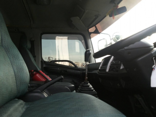 รถบรรทุก 10 ล้อใหญ่ ตู้ 10 บาน 2 คัน คันละ 1350000 บ.