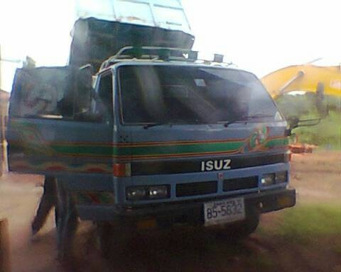 ขายรถดั้ม3คัน เครื่องดี คัชซีสวย พร้อมใช้งาน เอกสารพร้อมโอน ทุกคัน สนใจโทร090-8588220คุณนะ ID:narong498 หรือwww.truck.in.th/498