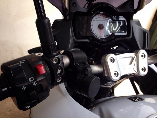 ขาย KAWASAKI VERSYS650 ABS 2013 สีขาว