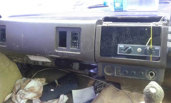 รถบรรทุก 6 ล้อดั้มพ์ ISUZU ROCKY 175 แรงม้า