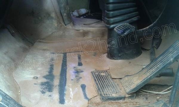 รถบรรทุก 6 ล้อดั้มพ์ ISUZU ROCKY 175 แรงม้า