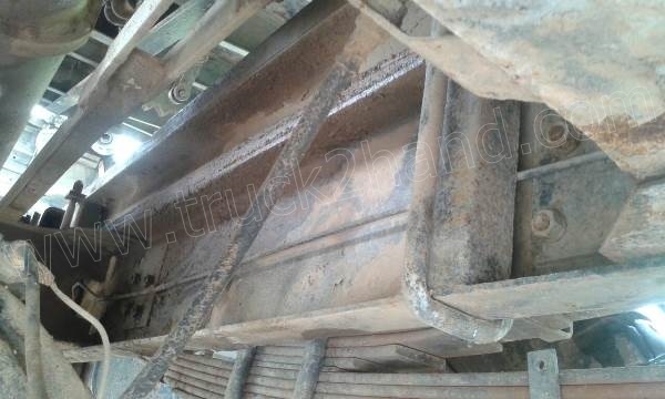 รถบรรทุก 6 ล้อดั้มพ์ ISUZU ROCKY 175 แรงม้า