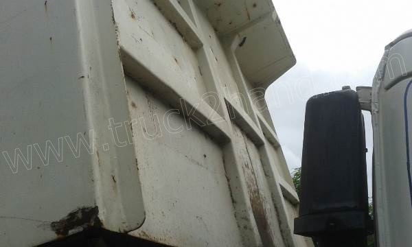 รถบรรทุก 6 ล้อดั้มพ์ ISUZU ROCKY 175 แรงม้า