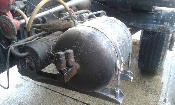 รถบรรทุก 6 ล้อดั้มพ์ ISUZU ROCKY 175 แรงม้า