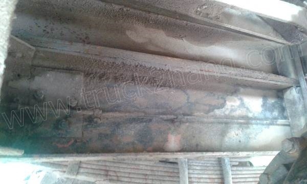 รถบรรทุก 6 ล้อดั้มพ์ ISUZU ROCKY 175 แรงม้า