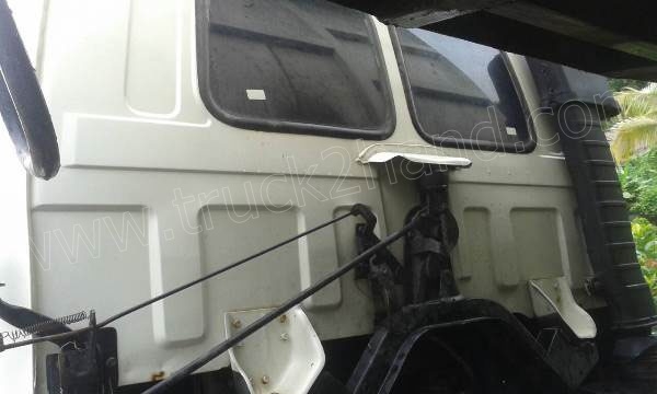 รถบรรทุก 6 ล้อดั้มพ์ ISUZU ROCKY 175 แรงม้า