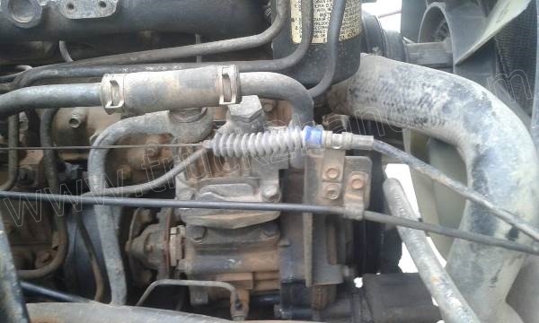 รถบรรทุก 6 ล้อดั้มพ์ ISUZU ROCKY 175 แรงม้า