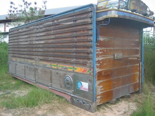 ขายถูก กระบะไม้  ถอดจาก สิบล้อ    ราคา 45,000  บาท