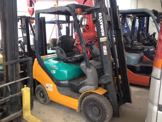 ขายโฟล์คลิฟท์ KOMATSU โคมัตสุ 1.5ตัน รุ่น20 รุ่นใหม่ล่าสุด เสายกสูง3เมตร เครื่องยนต์ดีเซล เกียร์ออโต้ ครบสัญญาเช่าปล่อยขาย3คัน  สนใจติดต่อ บริษัท ชัยเสรียานยนต์ จำกัด