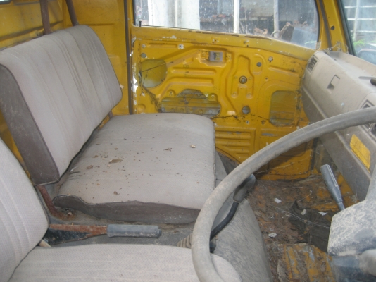 ฮีโน่   รถหลวง  เอกสารไม่มี   ขายตามสภาพ