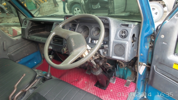 ขายรถหกล้อดั้ม 115 แรง ขายรถหกล้อดั้ม 115 แรง