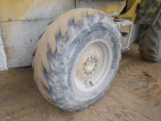 ขายรถตัก TCM 830-2 ขายรถตัก TCM 830-2