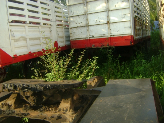 หัวลาก 2 เพลา 220 แรง โบ.. สภาพวิ่งได้เลย      ราคา  730,000  บาท