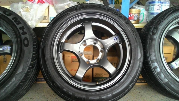 ขายคับgtขอบ17พร้อมยางKumHoปี12สภาพสวยพร้อมใช้