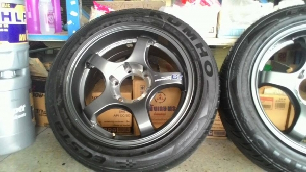 ขายคับgtขอบ17พร้อมยางKumHoปี12สภาพสวยพร้อมใช้