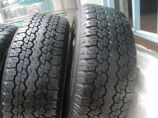 ขายล้อแม็ก dmax 16"x7" et33 6 รู 139.7 สีเงิน ยาง bridgestone dueler h/t 689 245/70r16 ยางผลิตสัปดาห์ที่ 15 ปี 13 ขายทั้งชุด 13,500 บาทครับ สนใจติดต่อเล็กคลองสามครับ 081-3747940 ขายล้อแม็ก dmax 16"x7" et33 6 รู 139.7 สีเงิน ยาง bridgestone dueler h/t 689 245/70r16 ยางผลิตสัปดาห์ที่ 15 ปี 13 ขายทั้งชุด 13,500 บาทครับ สนใจติดต่อเล็กคลองสามครับ 081-3747940