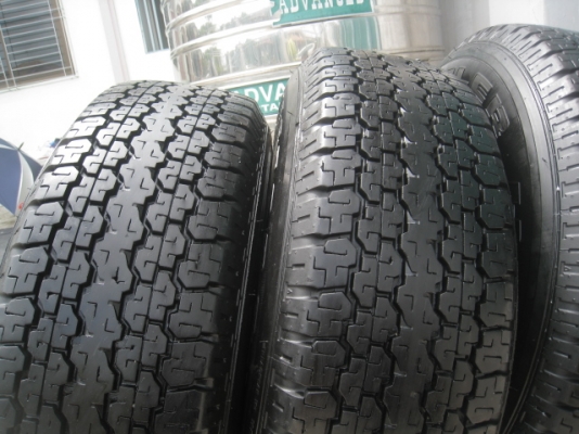 ขายล้อแม็ก dmax 16"x7" et33 6 รู 139.7 สีเงิน ยาง bridgestone dueler h/t 689 245/70r16 ยางผลิตสัปดาห์ที่ 15 ปี 13 ขายทั้งชุด 13,500 บาทครับ สนใจติดต่อเล็กคลองสามครับ 081-3747940 ขายล้อแม็ก dmax 16"x7" et33 6 รู 139.7 สีเงิน ยาง bridgestone dueler h/t 689 245/70r16 ยางผลิตสัปดาห์ที่ 15 ปี 13 ขายทั้งชุด 13,500 บาทครับ สนใจติดต่อเล็กคลองสามครับ 081-3747940