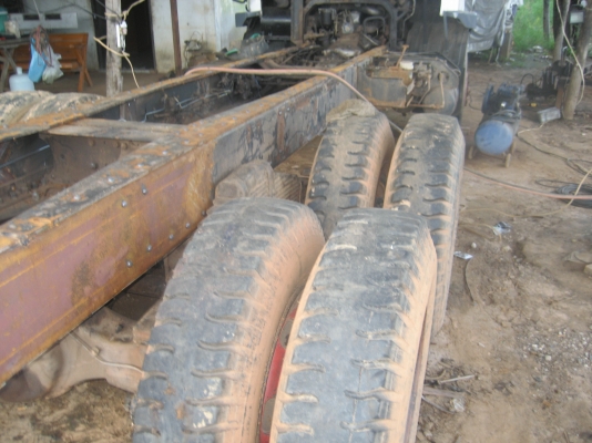 2 เพลา  220 แรง เทอร์โบ (แชสชี หัวลาก)   ราคา 750,000 บาท