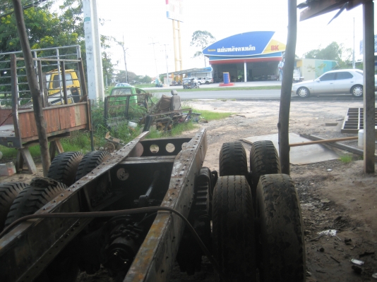 2 เพลา  220 แรง เทอร์โบ (แชสชี หัวลาก)   ราคา 750,000 บาท