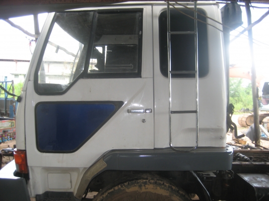 2 เพลา  220 แรง เทอร์โบ (แชสชี หัวลาก)   ราคา 750,000 บาท