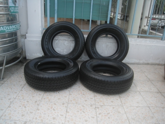 ขายยางป้ายแดง 255/70r16 dunlop at20 grandtrek ยางผลิตปี 13  ตุ่มที่หน้ายางมีทุกเส้นครับ ขายทั้งชุด 11,000 บาทพร้อมเปลี่ยนถ่วงครับ สนใจติดต่อเล็กคลองสามครับ 081-3747940