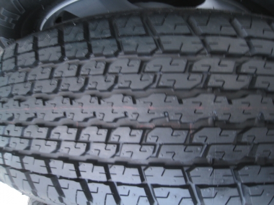 ขายล้อแม็กป้ายแดง Isuzu D-max 17"x7" et33 6รู139.7 พร้อมยาง Bridgestone dueler H/T 840 255/65r17 ยางผลิตสัปดาห์ที่ 24 ปี 14 ตุ่มและสีที่หน้ายางมีทุกเส้นครับ ขายทั้งชุด 22,900 บาทครับ สนใจติดต่อเล็กคลองสามครับ 081-3747940