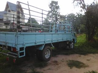 หกล้อ NKR110แรง เกียร์สั้น สภาพสวยๆพร้อมใช้ ทะเบียนพร้อมโอน