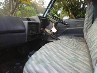 หกล้อ NKR110แรง เกียร์สั้น สภาพสวยๆพร้อมใช้ ทะเบียนพร้อมโอน