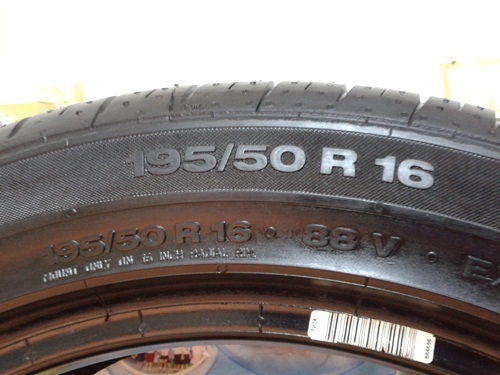 ยาง,195-50-16 Continental สภาพ99\%ปี13แก่ๆหนึ่งชุด 4,700