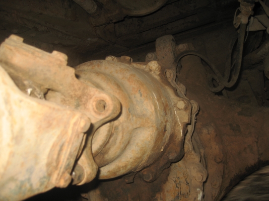 2 เพลา  195 แรง   ราคา  820.000  บาท