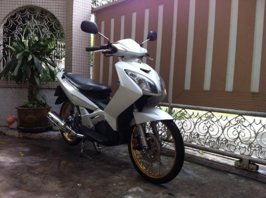 ขออนุญาติขาย Yamaha Nouvo MX 115 สีขาวมุก ราคาส่ง 9,900 บาท