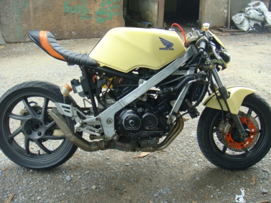 ขาย HONDA VFR NC24 ทะเบียนแท้ เครื่องดีมากแรงๆ