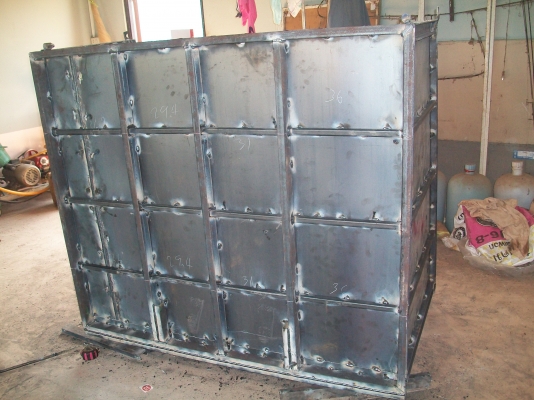 กล่องติดหลังรถไถใส่28ถึง47แรง