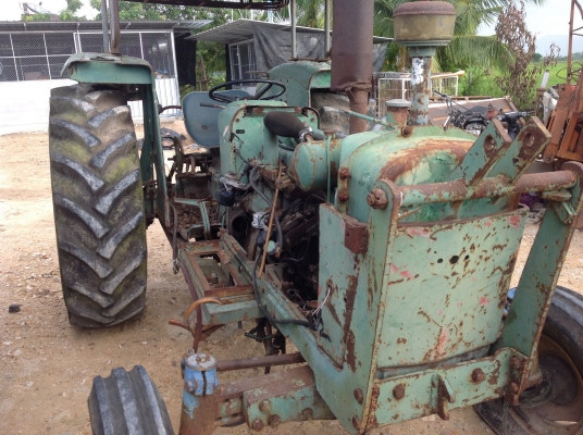 ขายรถไถจอรน์เดียร์ รุ่นหัวแตงโม 2130 ตามสภาพ ขายรถไถจอรน์เดียร์ รุ่นหัวแตงโม 2130 ตามสภาพ