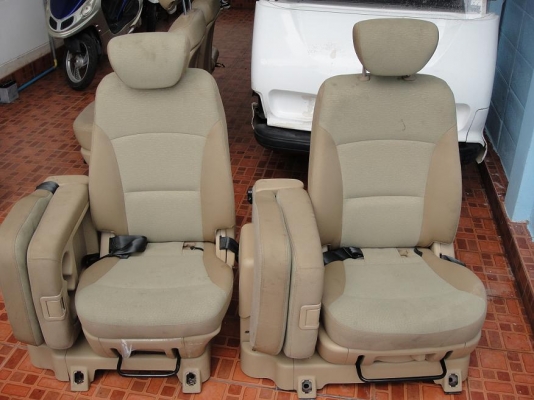 ..... ขาย เบาะ VIP หมุนได้ สภาพใหม่ถอดจากรถตู้หลังคาสูง..... ..... ขาย เบาะ VIP หมุนได้ สภาพใหม่ถอดจากรถตู้หลังคาสูง.....