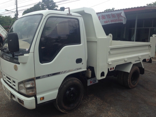 ขายรถ6ล้อดั้ม ISUZU NKR หัวขาวไฟเพชร กระบะดั้มต่อใหม่ทั้งลูก