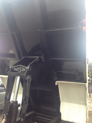 ขายรถ6ล้อดั้ม ISUZU NKR หัวขาวไฟเพชร กระบะดั้มต่อใหม่ทั้งลูก