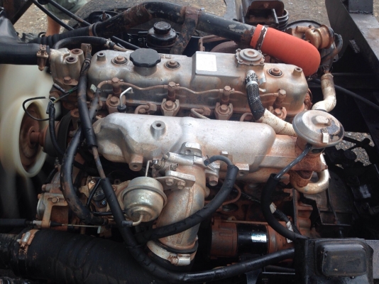 ขายรถ6ล้อดั้ม ISUZU NKR หัวขาวไฟเพชร กระบะดั้มต่อใหม่ทั้งลูก