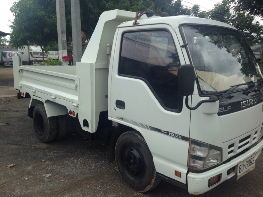 ขายรถ6ล้อดั้ม ISUZU NKR หัวขาวไฟเพชร กระบะดั้มต่อใหม่ทั้งลูก
