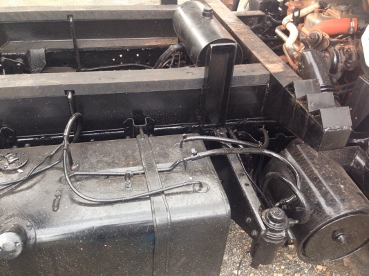 ขายรถ6ล้อดั้ม ISUZU NKR หัวขาวไฟเพชร กระบะดั้มต่อใหม่ทั้งลูก